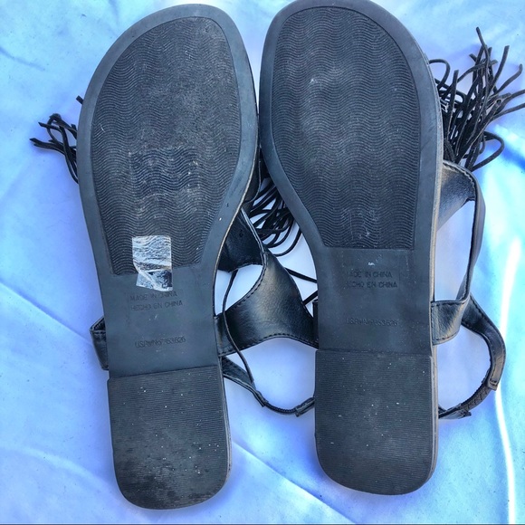 FOREVER 21 fringe sandals - Picture 4 of 6